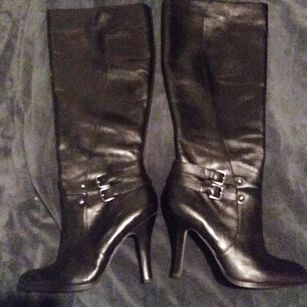 Arturo Chiang Black Leather Boots